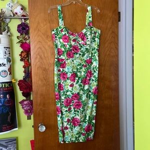 Deadly Dames Vamp Dress in Baton Rogue Floral - cream XL